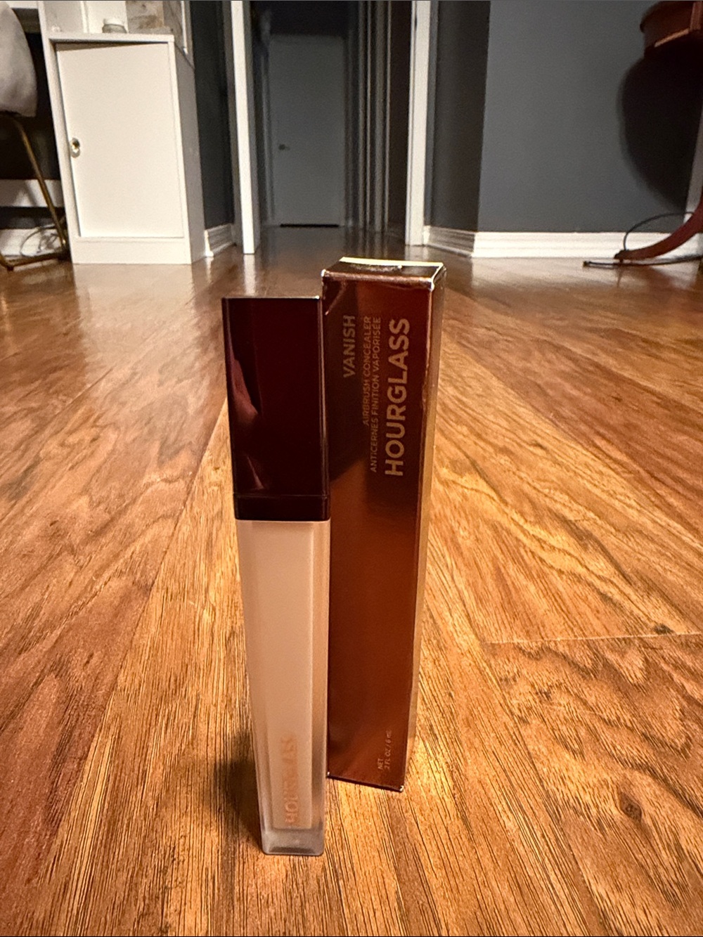 Hourglass Concealer